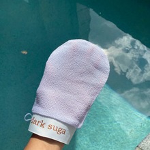 Load image into Gallery viewer, Moroccan Skin Exfoliating Glove Mitt Removes dead skin cells Removes all self-tanners Brightens skin complexion Smooths skin texture Improves blood circulation
