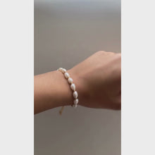Load and play video in Gallery viewer, Adjustable Pearl &amp; gold bracelet
